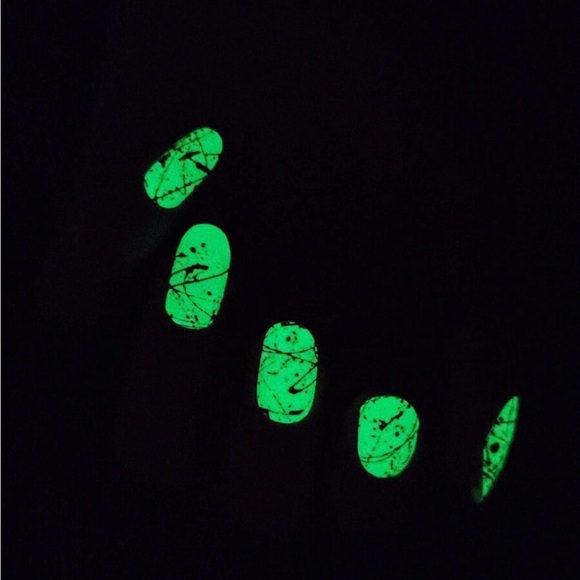 color Street Nail Set Ghost Town - Picture 3 of 13